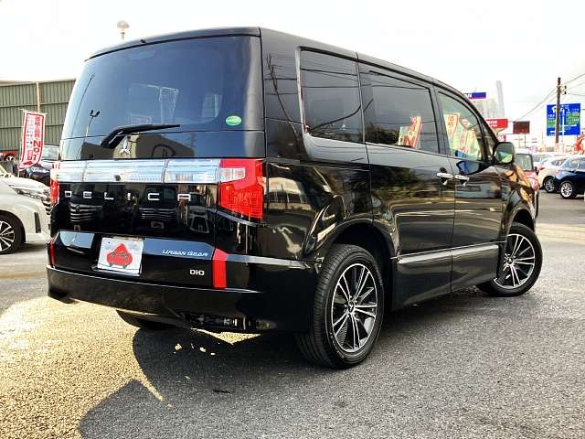 MITSUBISHI DELICA D5