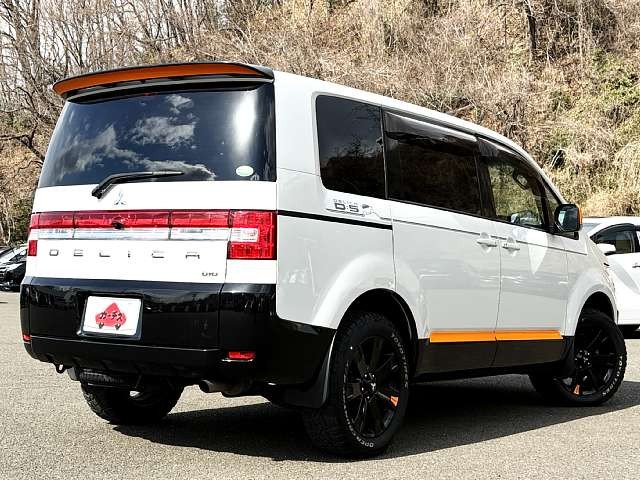 MITSUBISHI DELICA D5