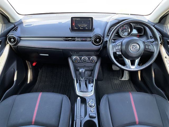 MAZDA DEMIO (MAZDA2)