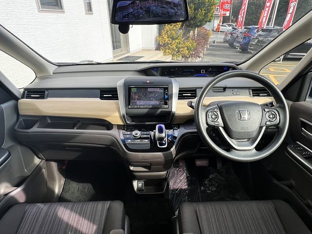 HONDA FREED HYBIRD