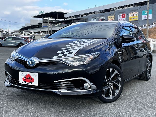 TOYOTA AURIS