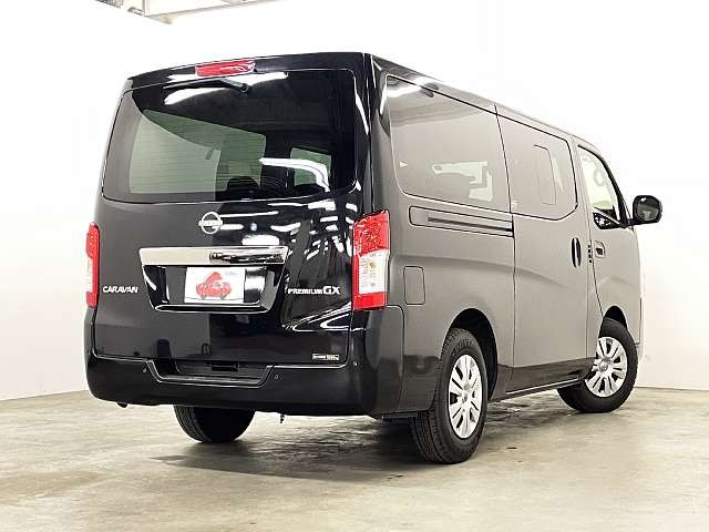 NISSAN CARAVAN VAN (URVAN)