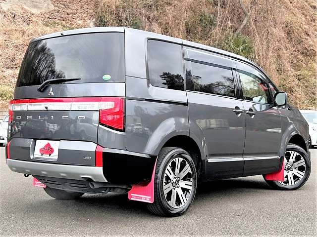 MITSUBISHI DELICA D5