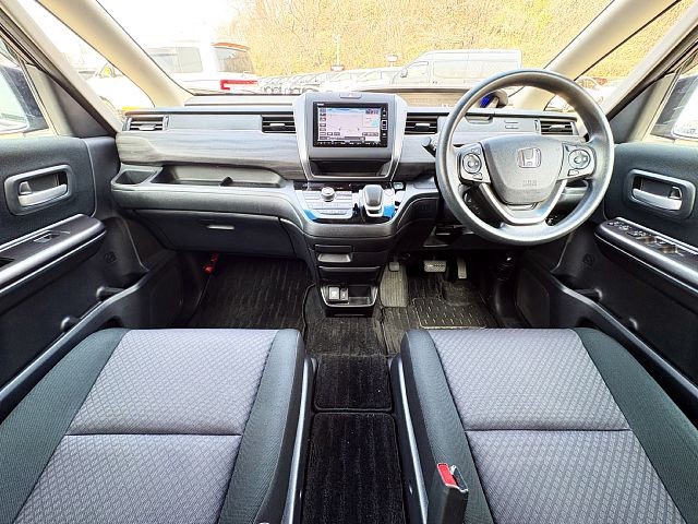 HONDA FREED HYBIRD