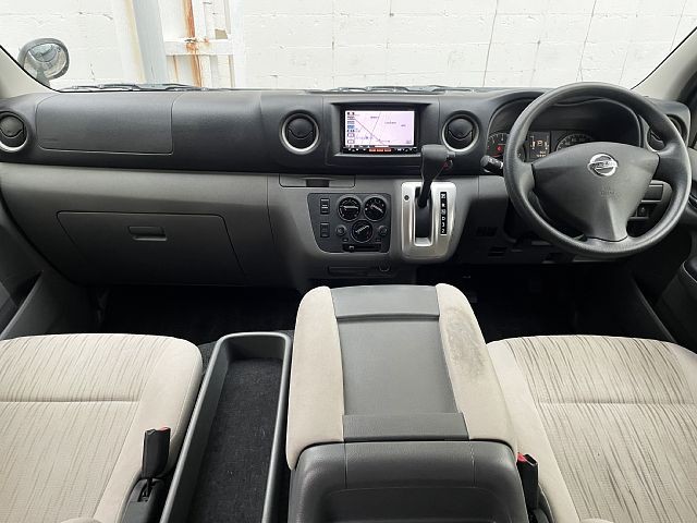 NISSAN NV350 CARAVAN WAGON