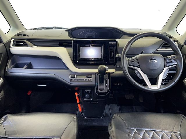 MITSUBISHI DELICA D2