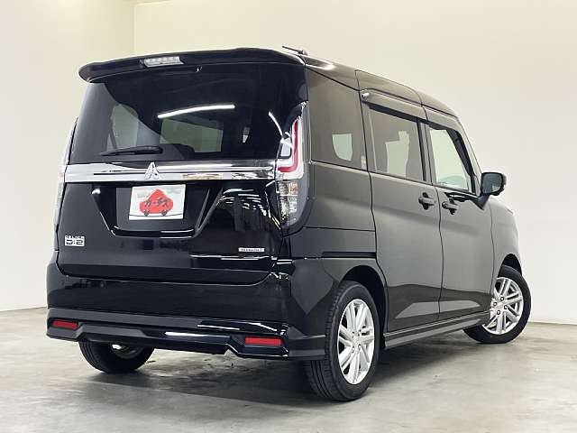 MITSUBISHI DELICA D2