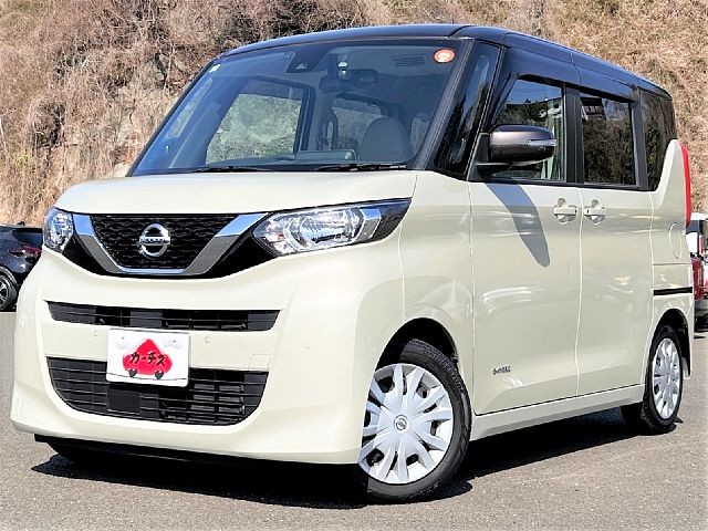 NISSAN ROOX