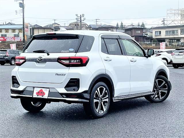 DAIHATSU ROCKY