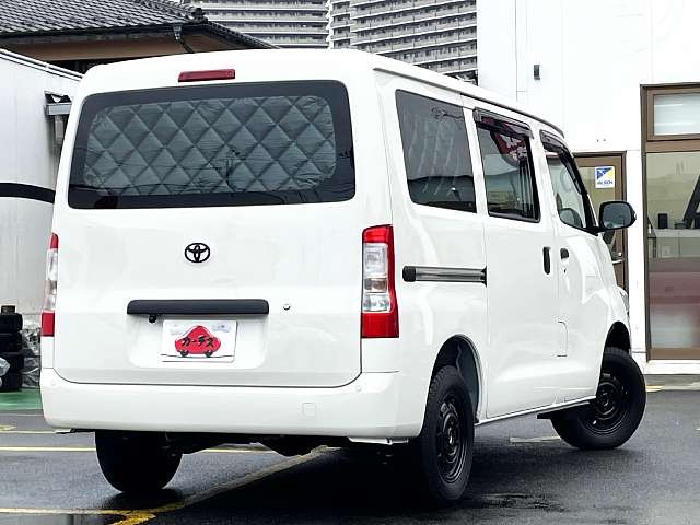 TOYOTA TOWNACE VAN