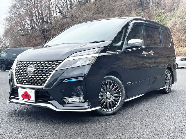 NISSAN SERENA