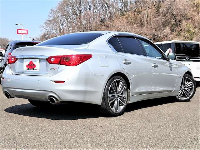 NISSAN SKYLINE