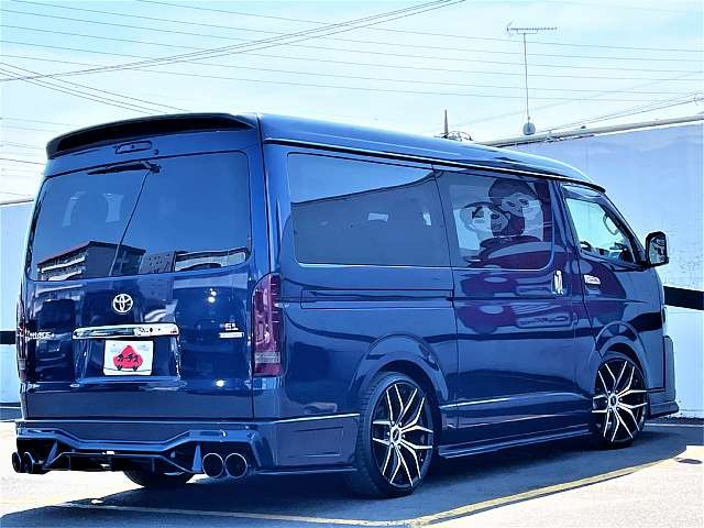 TOYOTA HIACE WAGON