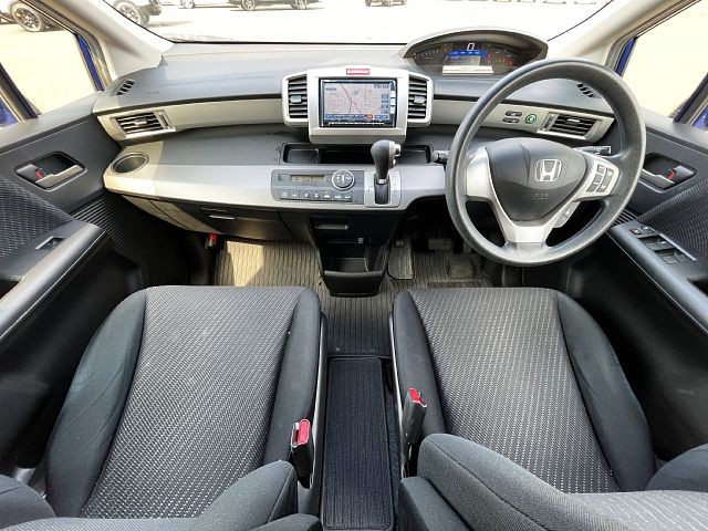 HONDA FREED HYBIRD