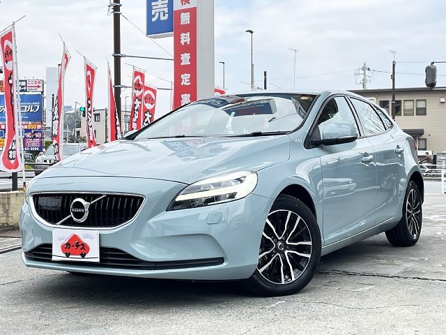 VOLVO V40