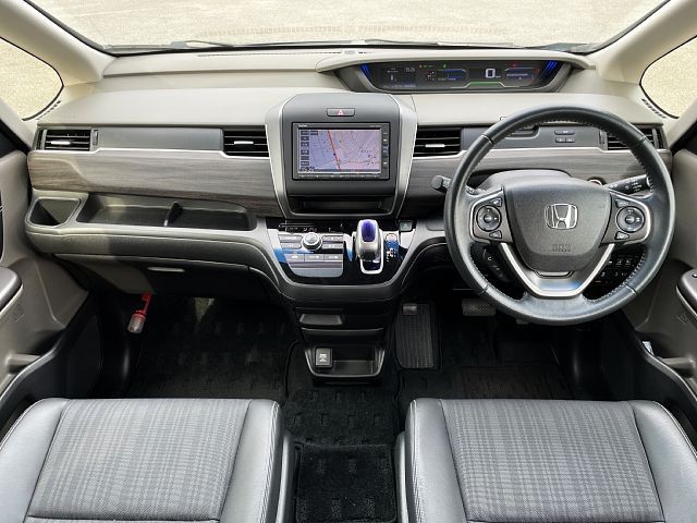 HONDA FREED HYBIRD