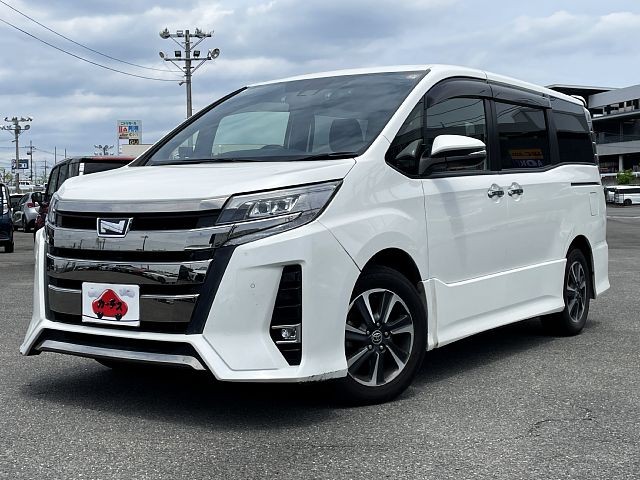 TOYOTA NOAH