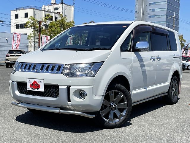 MITSUBISHI DELICA D5
