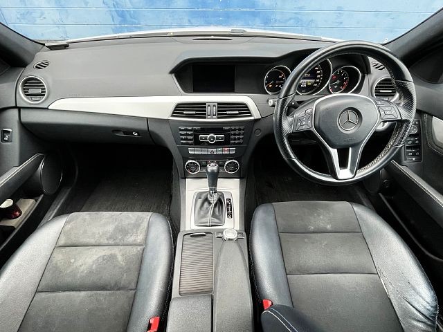 MERCEDES BENZ C180 (C CLASS)