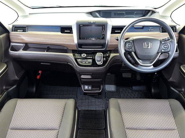 HONDA FREED HYBIRD