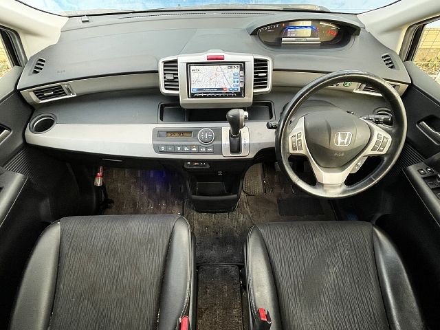 HONDA FREED HYBIRD