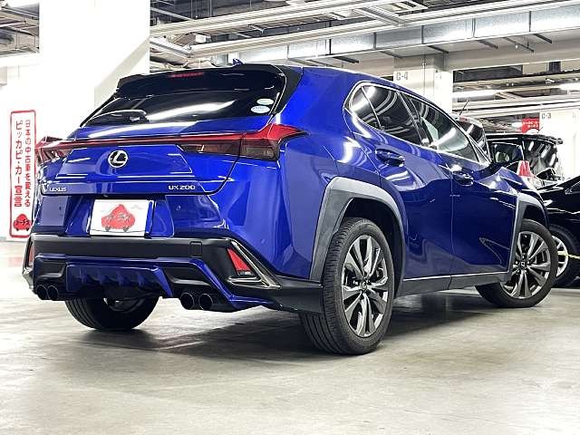 LEXUS UX