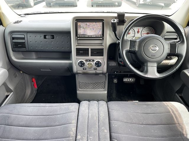 NISSAN CUBE