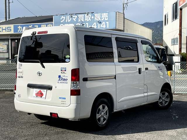 TOYOTA LITEACE VAN