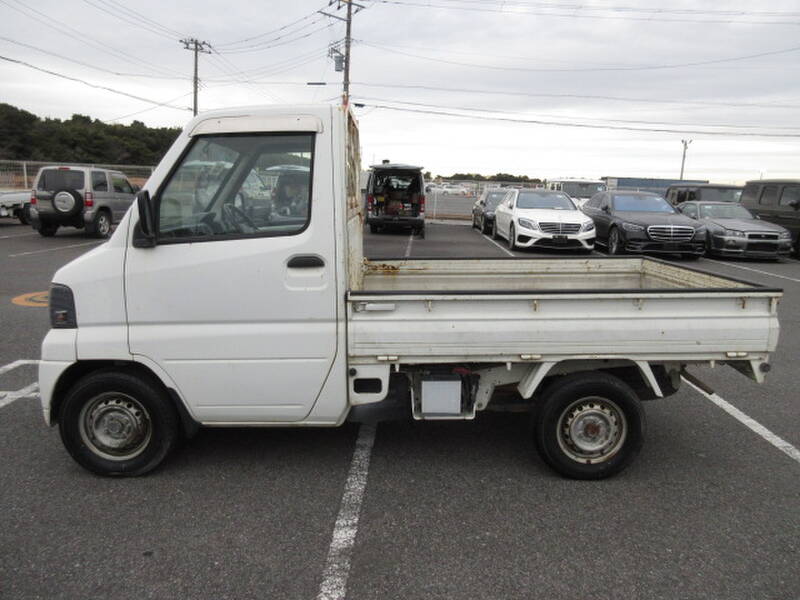 MITSUBISHI MINICAB TRUCK