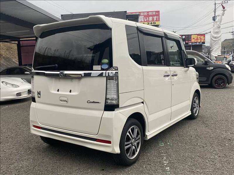 HONDA N-BOX