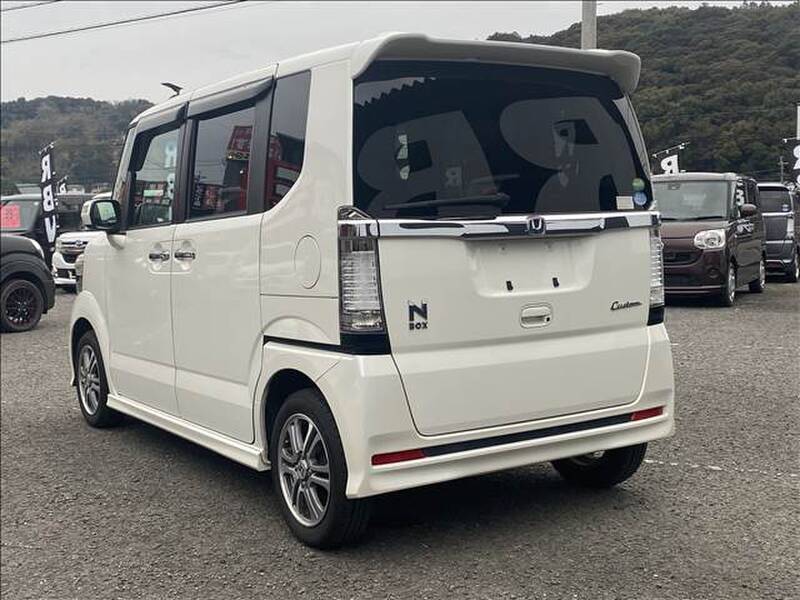 HONDA N-BOX