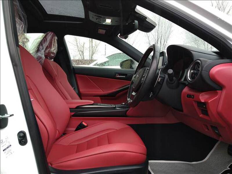 LEXUS IS