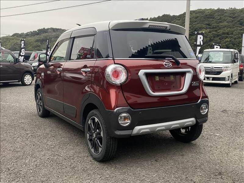 DAIHATSU CAST