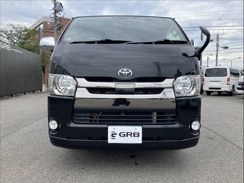 TOYOTA REGIUS ACE VAN