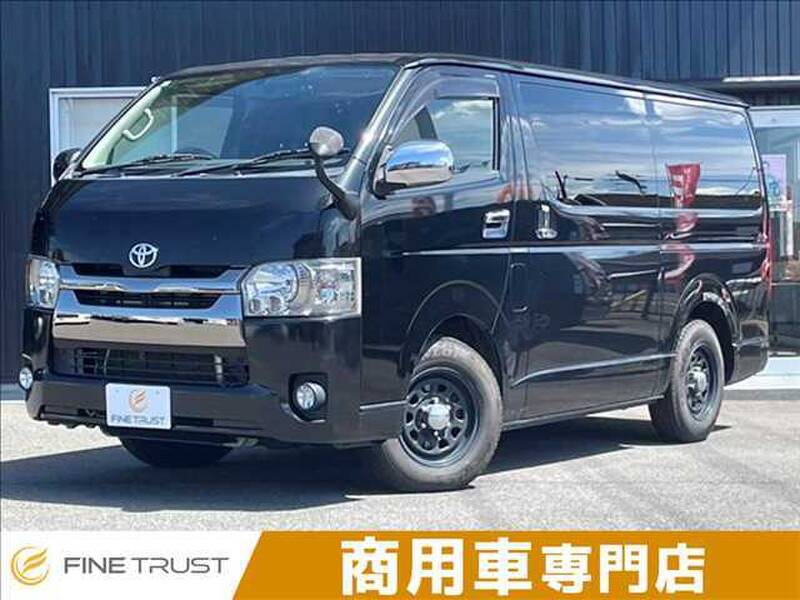 TOYOTA REGIUS ACE VAN
