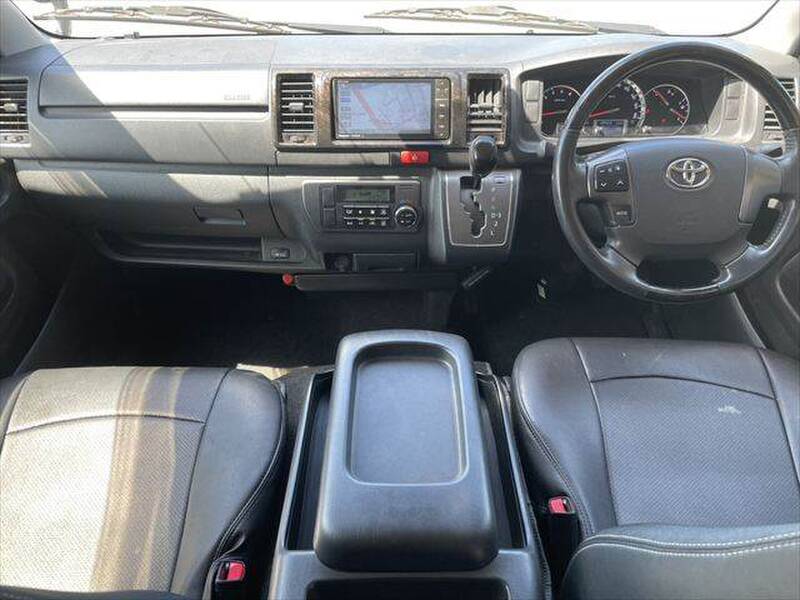 TOYOTA REGIUS ACE VAN