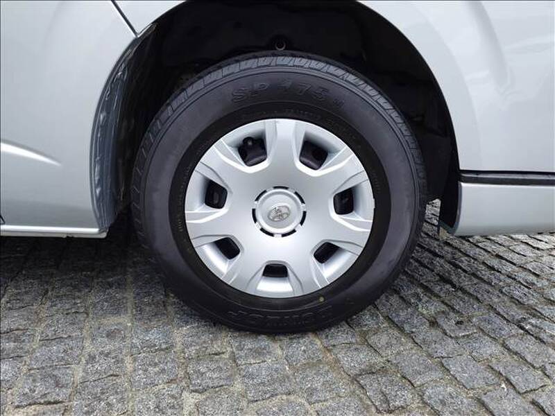 TOYOTA REGIUS ACE