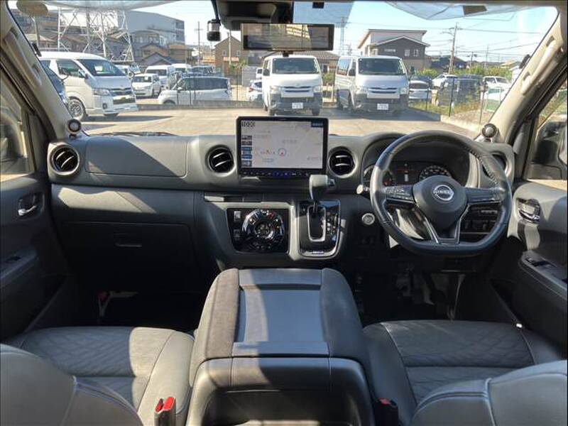 NISSAN CARAVAN (URVAN)