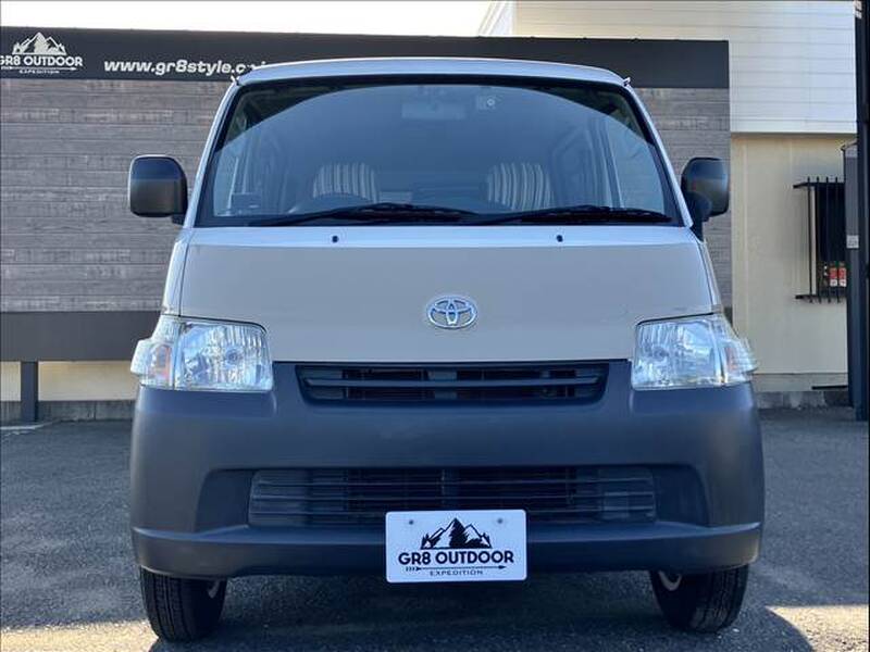 TOYOTA TOWNACE VAN