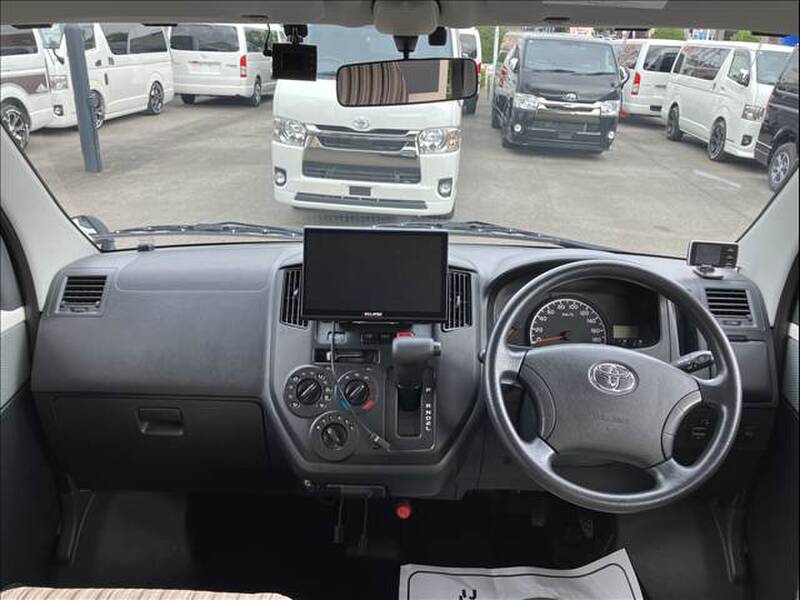 TOYOTA TOWNACE VAN