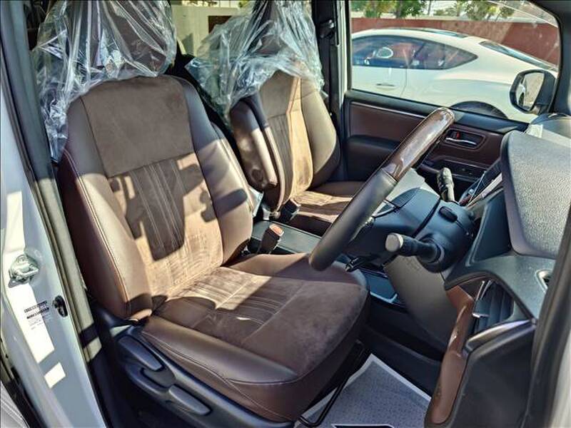 TOYOTA ESQUIRE
