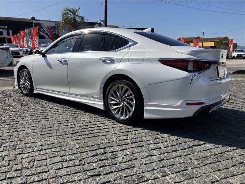LEXUS ES