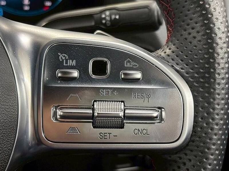 MERCEDES BENZ GLA-CLASS