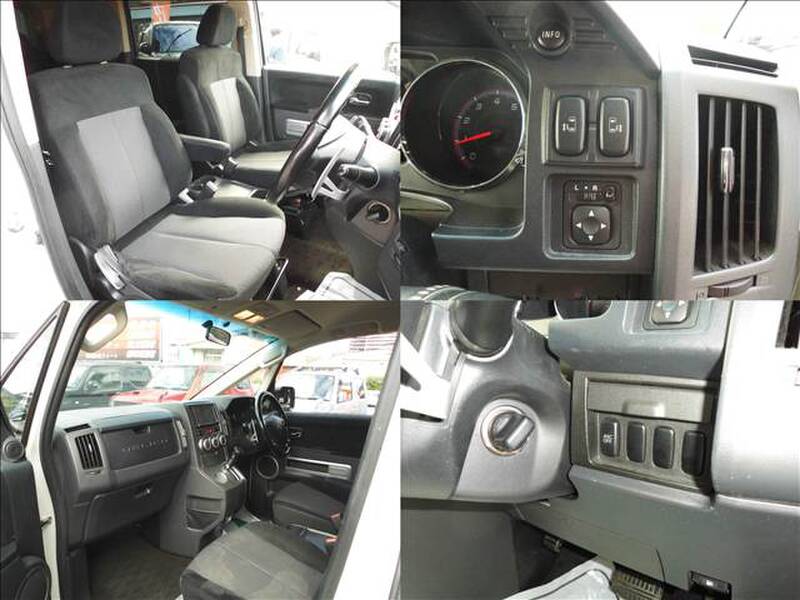 MITSUBISHI DELICA D5