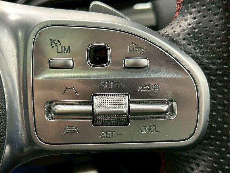 MERCEDES BENZ GLA-CLASS