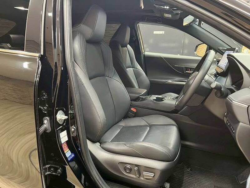 TOYOTA HARRIER HYBRID