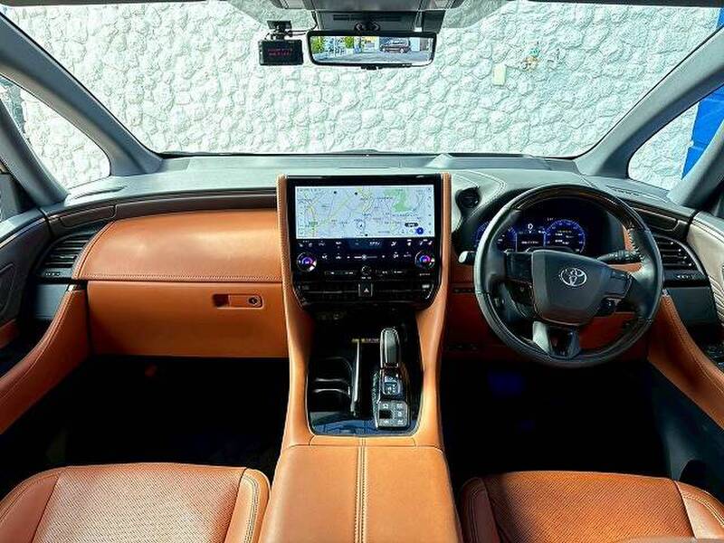 TOYOTA VELLFIRE HYBRID