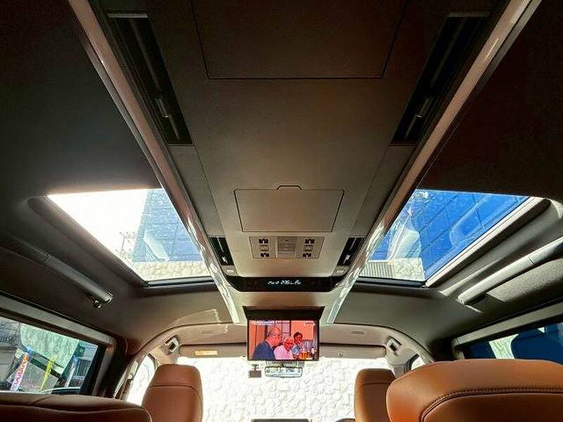 TOYOTA VELLFIRE HYBRID