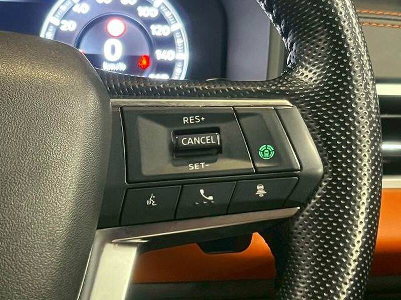 MITSUBISHI OUTLANDER PHV