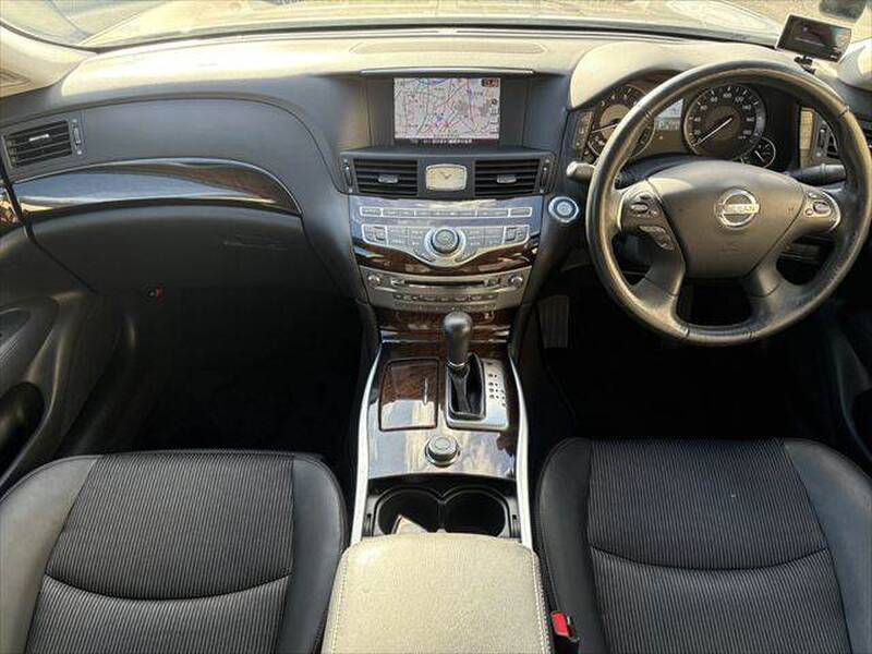 NISSAN FUGA